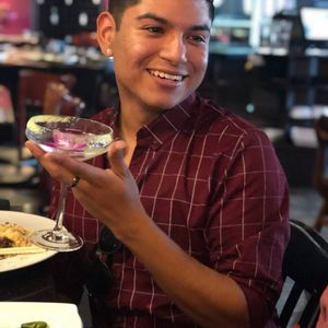 Meet your Posher, Eli